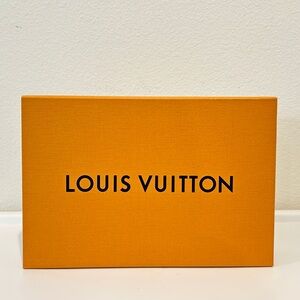Louis Vuitton box 12x8x2, in excellent condition